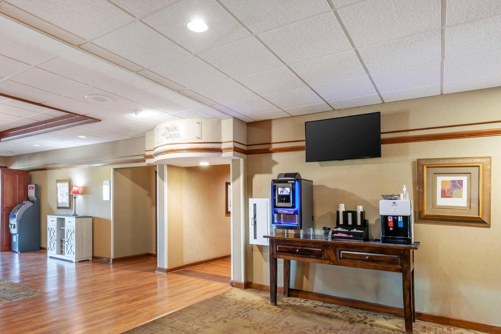 Best Western Plus Steeplegate Inn Davenport Kültér fotó