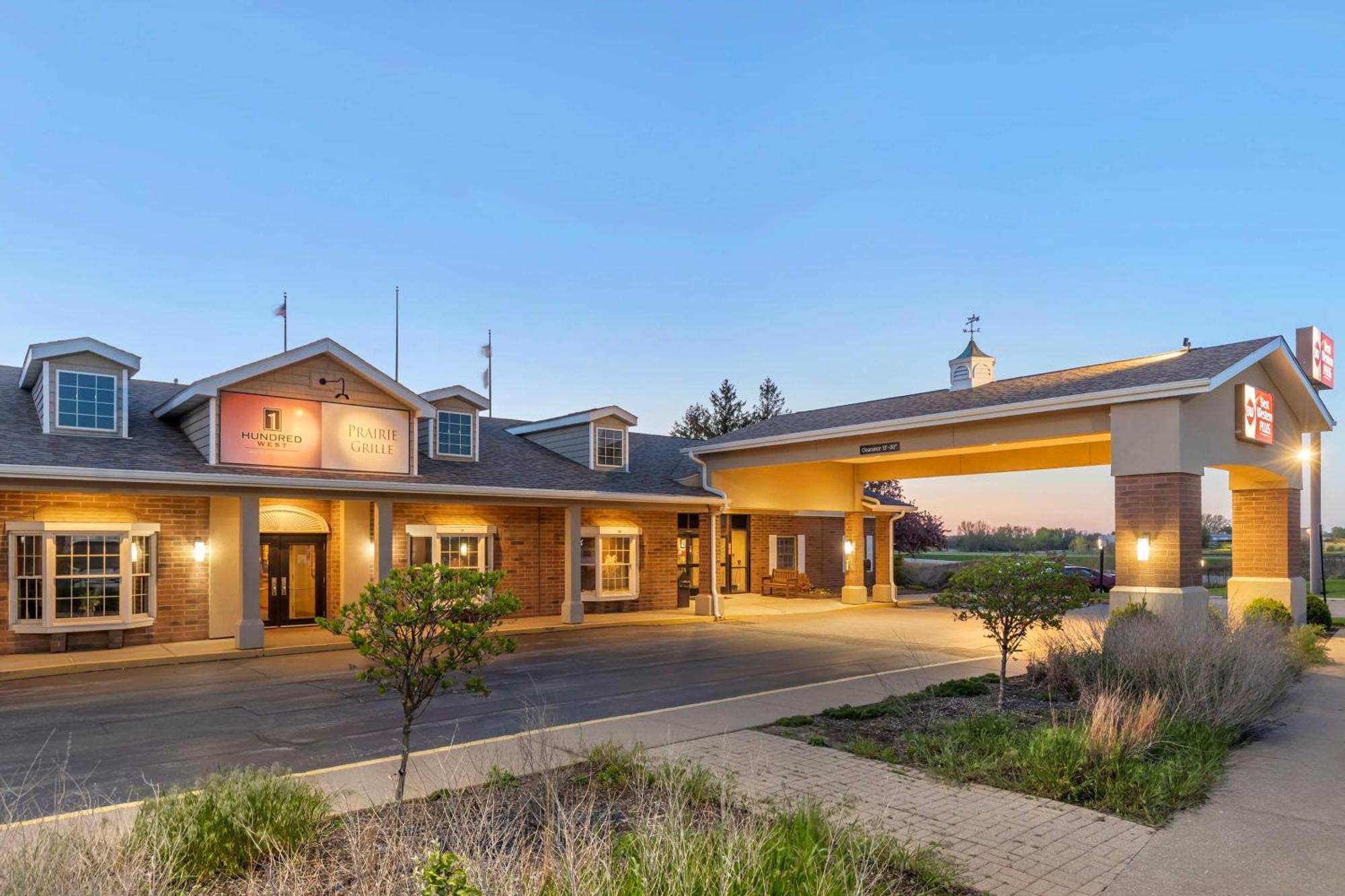 Best Western Plus Steeplegate Inn Davenport Kültér fotó